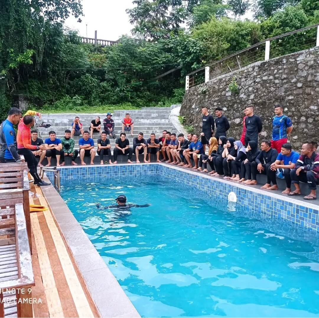 pool